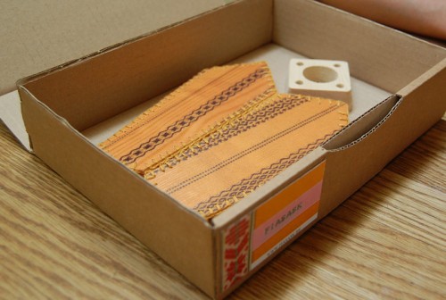 Fin lampa i fin låda, Fia är noggrann med helheten. (Foto Kurbits)