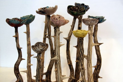 Birgitta Jannessons asfaltblommor, från Upmarket i Göteborg. (Foto Bibbi Forsman, KHVC)