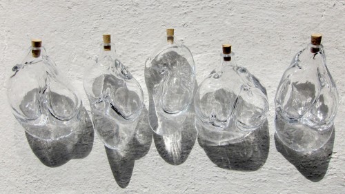 Pocket bottle av Nina Christensen, ingår i utställningen Mellan hägg och syren. (Foto Nina Christensen)