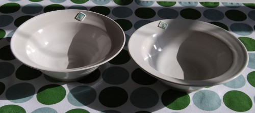 Evis Magnusson, tallrikar. Visas på Galleri KHVC i Örebro. (Foto Evis Magnusson)