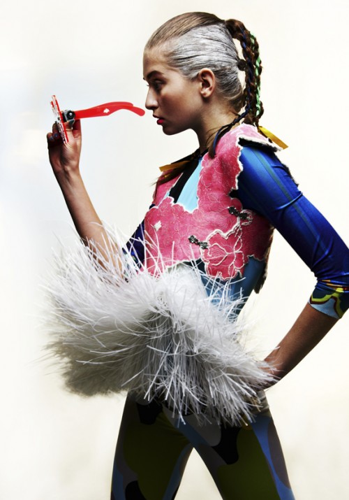 samilight Samilight av Emma Lundgren. Mix av samedräkt, norrsken och rymdbas. (Foto Emma Lundgren)