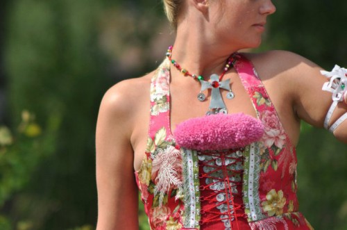 Livstycke från Festfolk&Folklore. (Foto Catharina Johnson /Festfolk&Folklore)