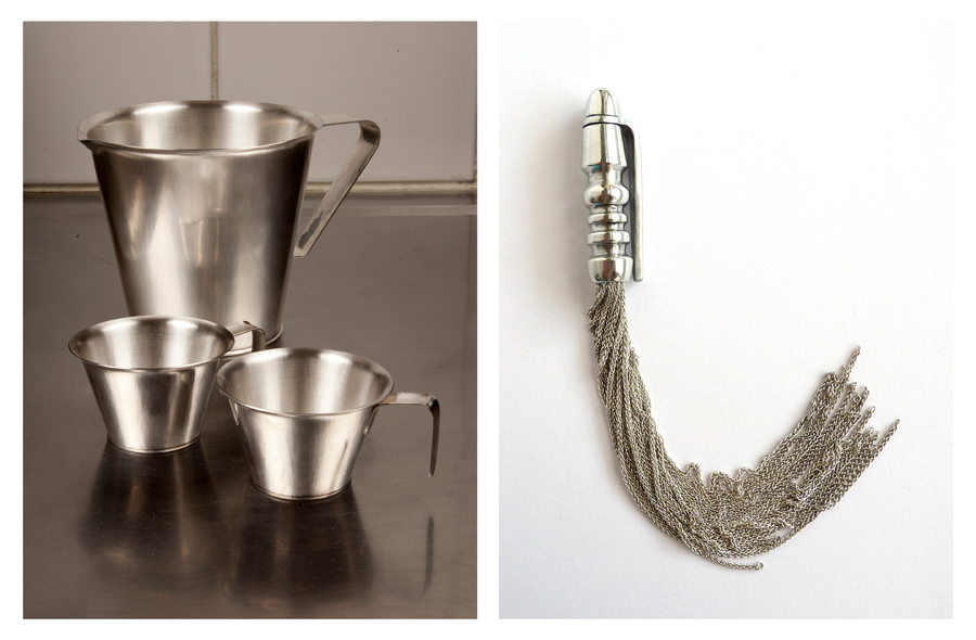 Tove Thamberts rörande penna/halsband till höger, vackra mått i äkta silver av Klara Eriksson. Ingår i utställningen Hemligheter just nu. (Foto Gallery Pascale)