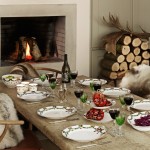 Julig dukning och miljö, med Royal Copenhagens julservis Stjerneriflet Jul . (Foto Royal Copenhagen)