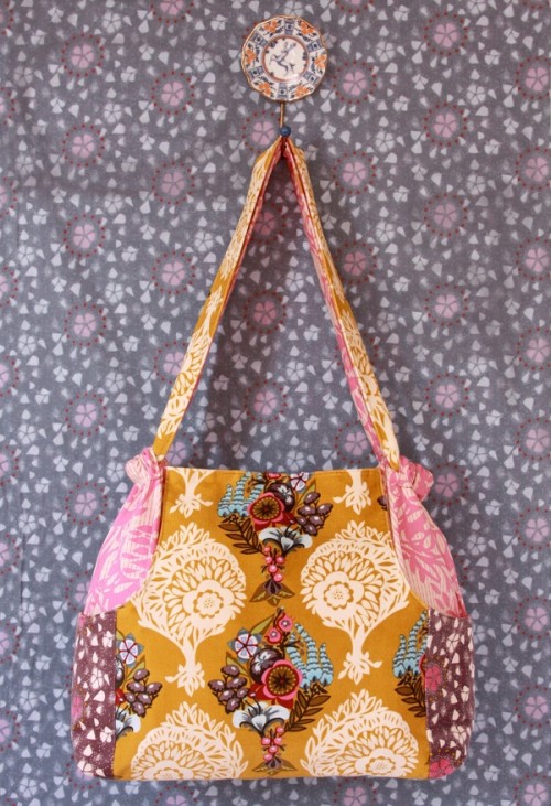 Anna Maria Horners multi tasker tote - smart mönster, fina färger. (Foto Anna Maria Horner)