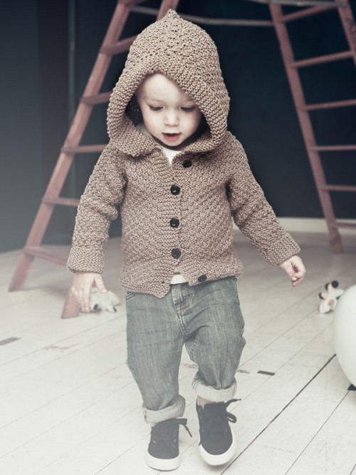 hoodie En hoodie för din bäbis? Gör den själv! Från Urban Wool. (Foto Urban Wool)