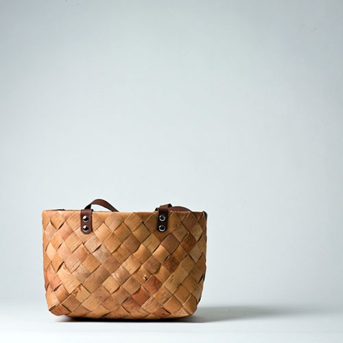 Finsk näverväska från kanadensiska Mjölk. (Foto Mjölk)