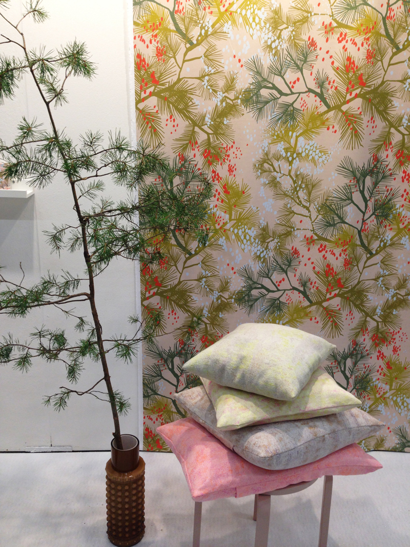 Bild från Amanda och Matilda på deras mönster och monter. (Foto Amanda Boierth och Matilda Ekström)