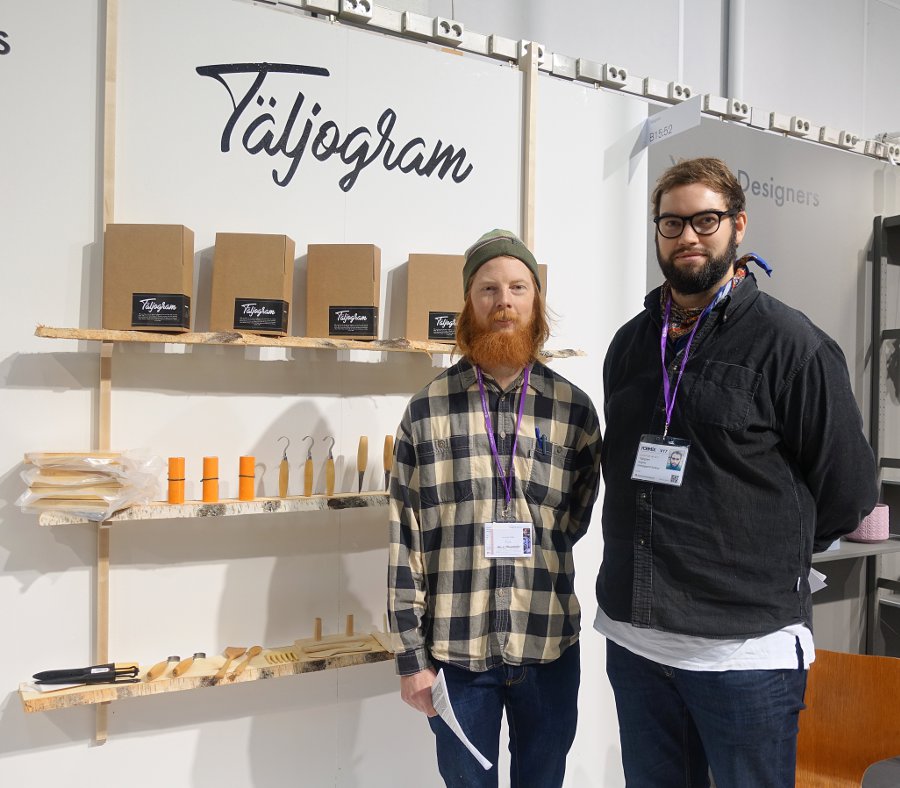 Felix Wink (tv) och Ragnar Kierkegaard Suttner är grundare av tjänsten och produkten Täljogram och vill inspirera dig att tälja mer. (Foto Kurbits)